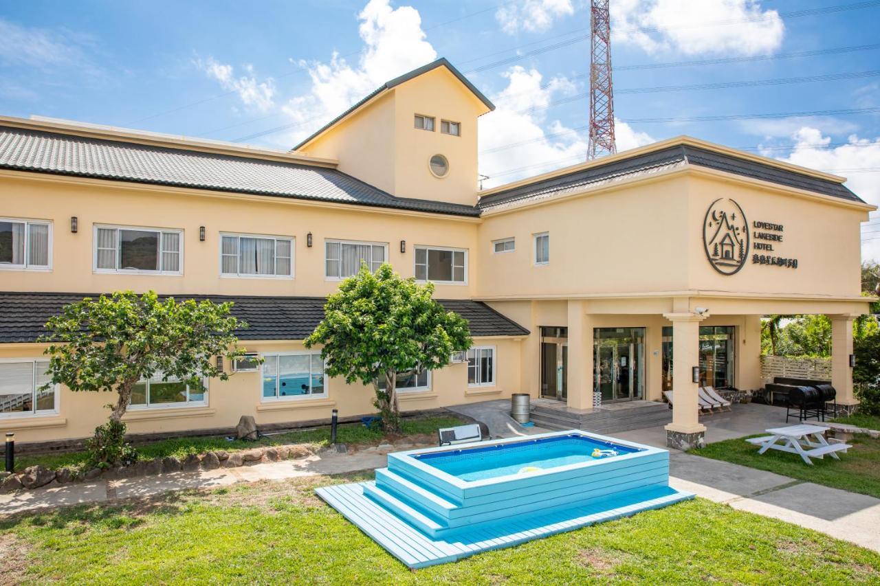 墾丁戀戀星辰湖畔莊園 星辰館 Hotell Longshui Eksteriør bilde